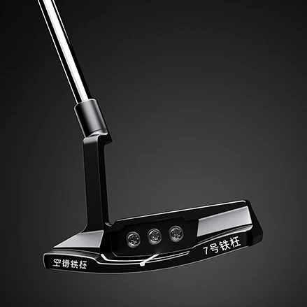 Golf -putterin pää jauhettu ruostumattomasta teräksestä ja logosta